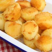 Ultimate Crispy Roast Potatoes and Parsnips: A Festive Side Dish Perfected