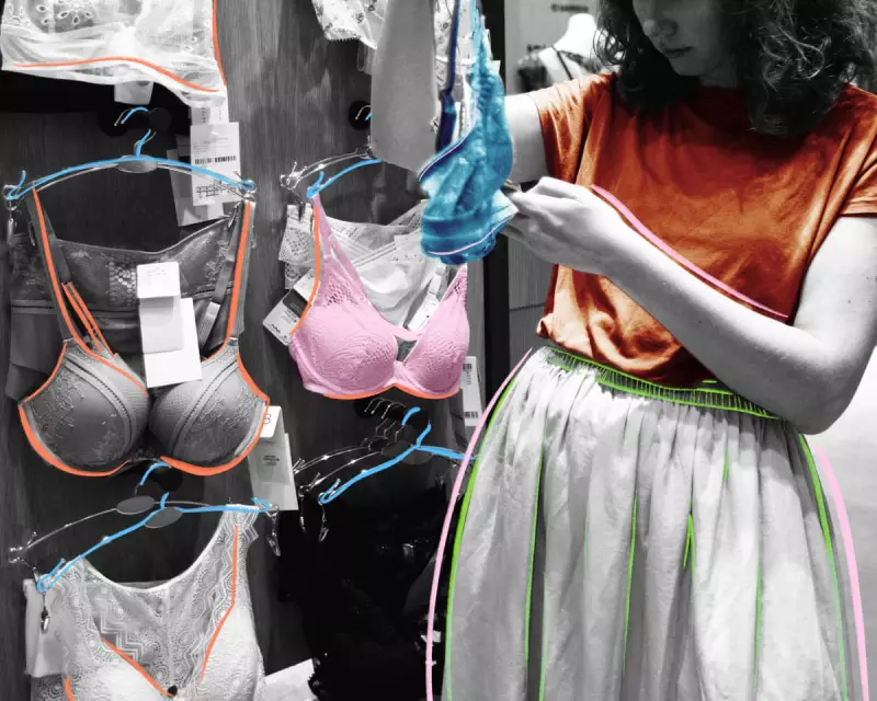 A Grandmotherly Gesture: How a Stranger's Kindness Turned a Meltdown into a Moment of Comfort