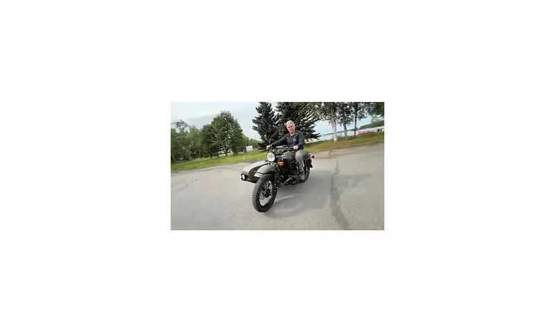 Alaskan Man Stunned as Putin Gifts Russian Motorbike After Sanctions Complaint