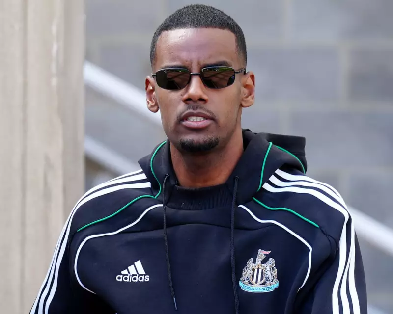 Alexander Isak Skips Newcastle BBQ to Train Alone – What’s Really Going On?