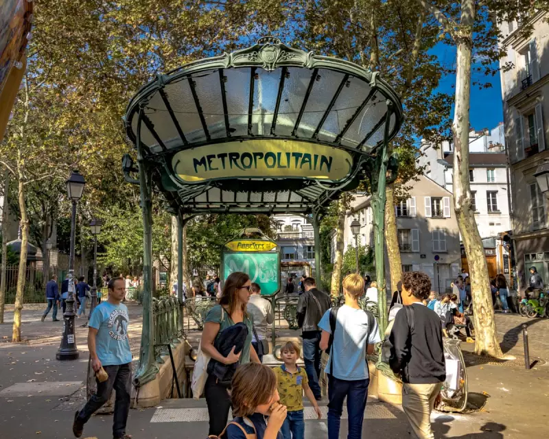 Art Nouveau’s Sensuous Splendour: Why This Timeless Style Is Ripe for Revival in the AI Era