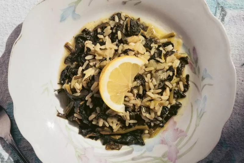 Authentic Greek Spanakorizo Recipe: A Vibrant Spinach & Rice One-Pot Wonder