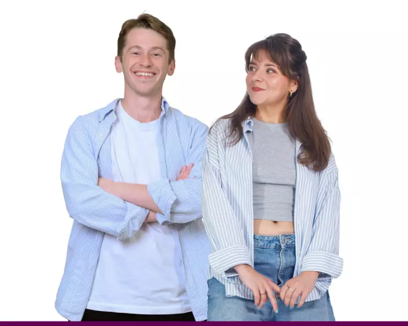 Blind Date Turns into a Karaoke Spectacle: Crowd Chants 'Kiss, Kiss, Kiss'