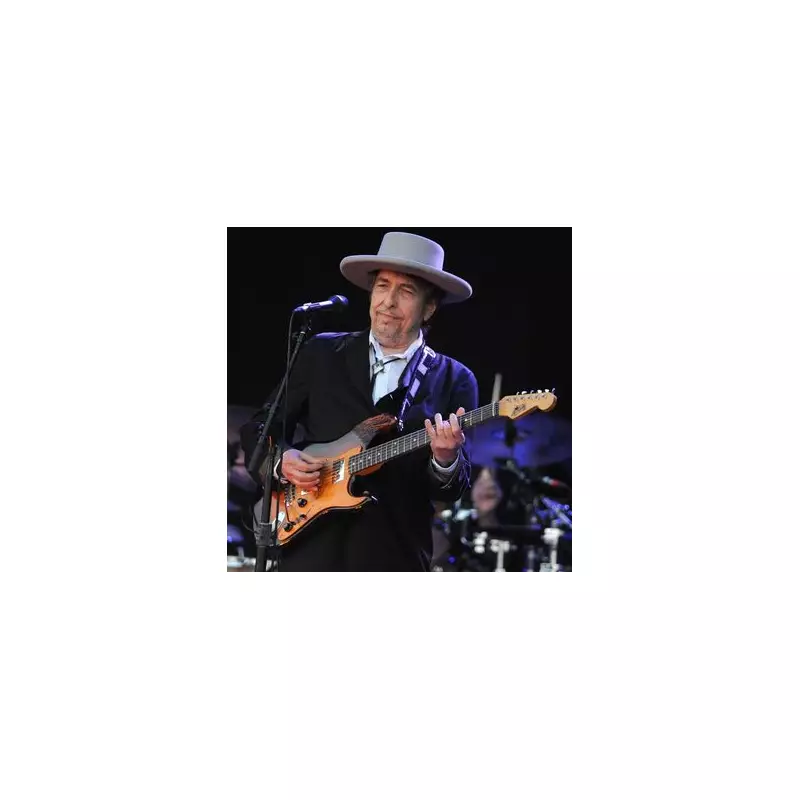 Bob Dylan Stuns Fans by Walking Off Stage Mid-Gig – What Happened Next?