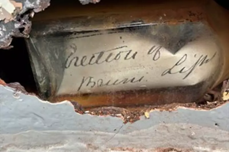 Century-Old Message in a Bottle Discovered Near Tasmania's Cape Bruny Lighthouse