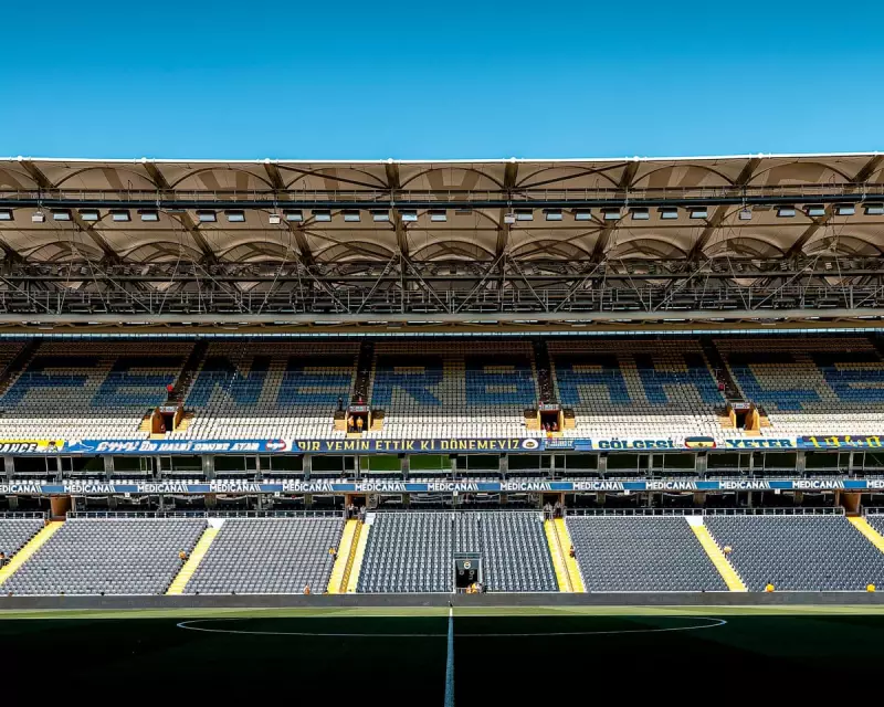 Champions League Qualifiers & Carabao Cup First Round: Live Updates & Key Moments