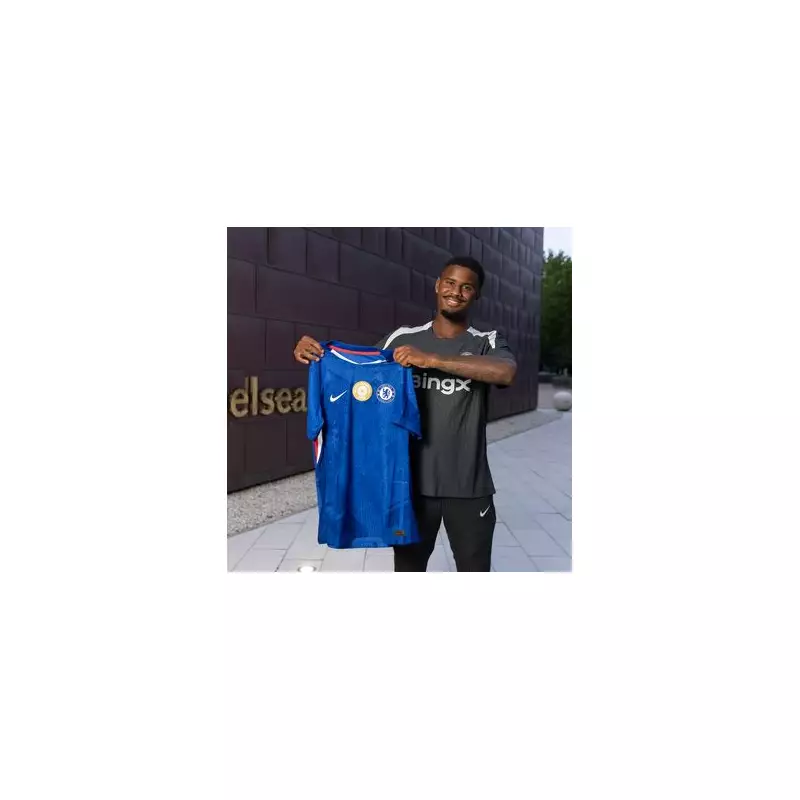 Chelsea and Liverpool Battle for Ajax Starlet Jorrel Hato – Who Will Win the Transfer Race?