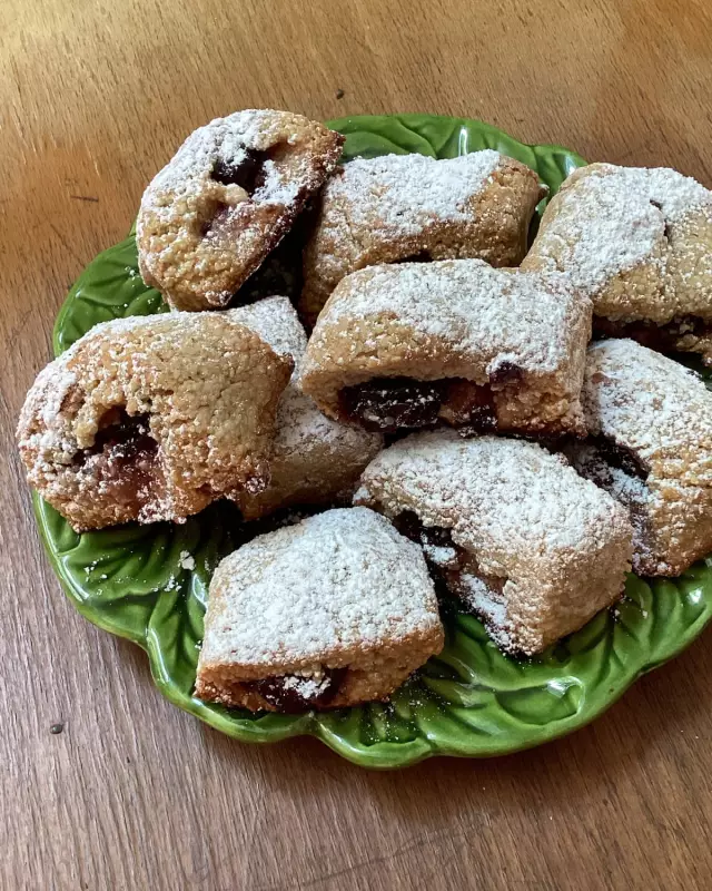 Crunchy Almond & Cherry Biscotti: A Taste of Italy in Your Kitchen