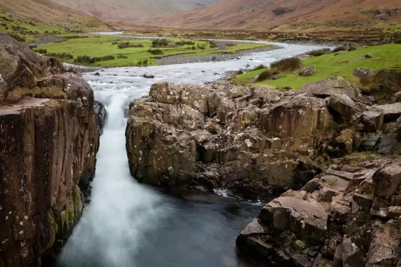 Discover Black Moss Pot: A Hidden Gem for Weary Walkers in the Yorkshire Dales