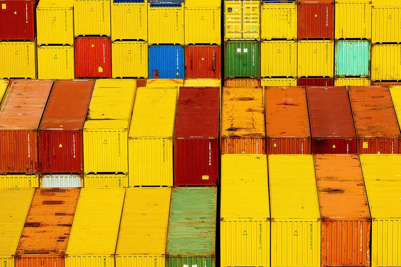 Donald Trump’s Bizarre Claim: Switzerland Has a Wall and It Works!