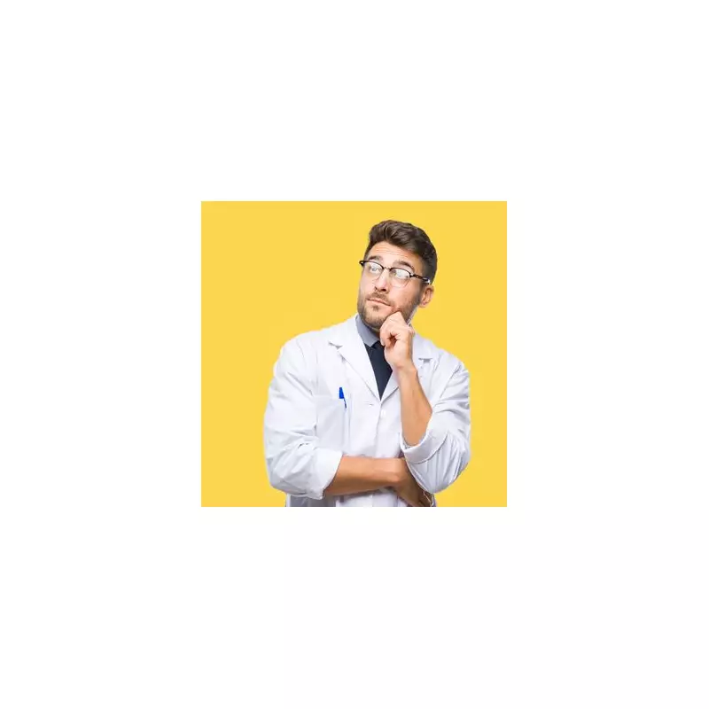 Eerie Discovery: Mysterious 'Ghost Hand' Appears in Family Photo – Can You Spot It?