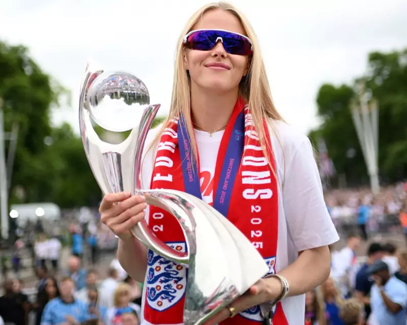 Hannah Hampton's Bold Move: How She Ditched Spain's Notes Before Euro 2025 Shootout