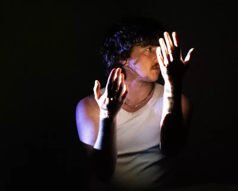 I’m Ready to Talk Now Review: A Raw and Riveting Performance at Edinburgh’s Traverse Theatre