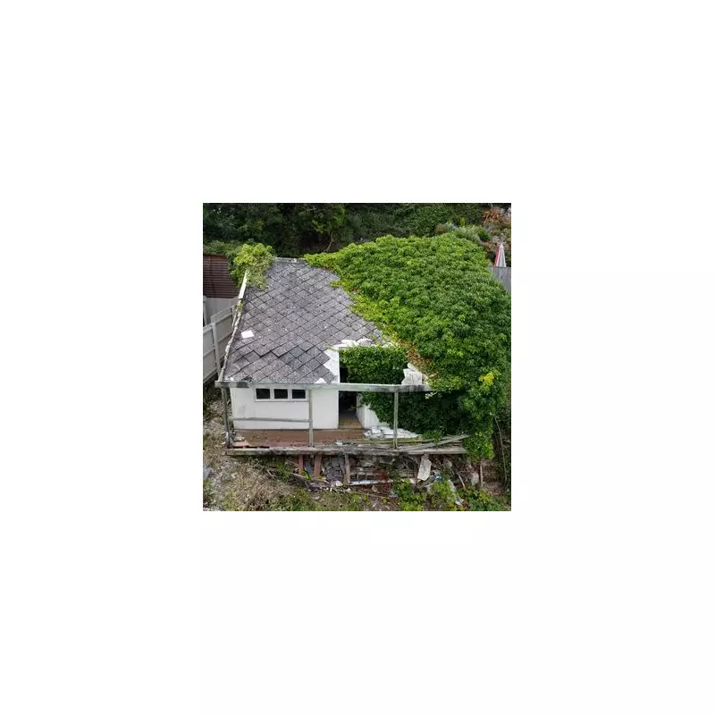 Inside the £1.2m Three-Bed House Completely Covered in Ivy – A Hidden Gem or a Nightmare?