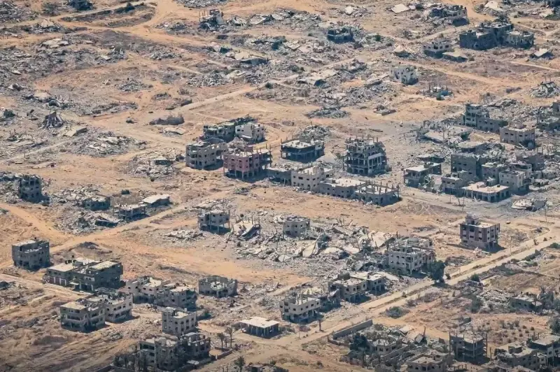 Israel Intensifies Gaza Offensive as Netanyahu Vows to Crush Hamas Amid Hostage Crisis