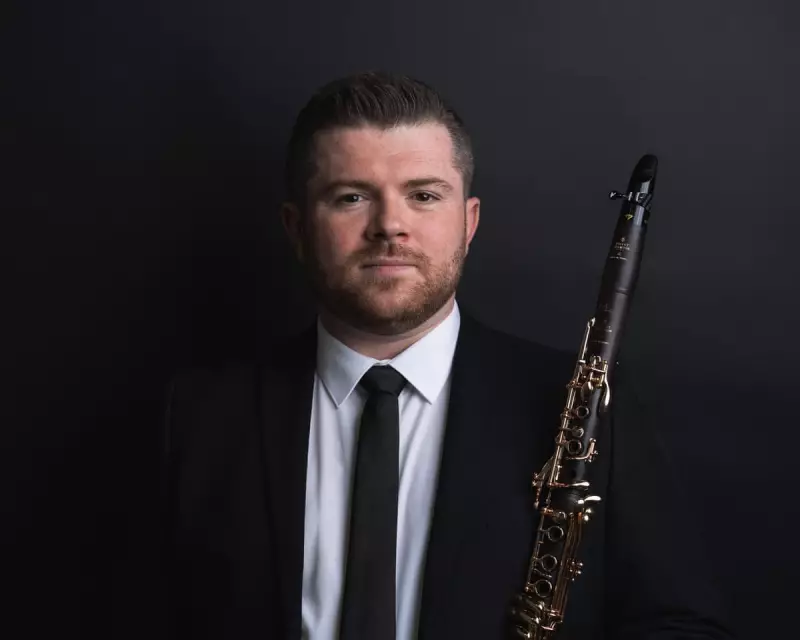 Julian Bliss Redefines the Clarinet: A Masterful Exploration of Lindberg & Aho's Modern Concertos