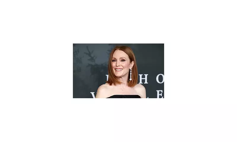 Julianne Moore's Wedding Dress Blunder: Oscar Winner's 'Huge Mistake' Revealed | Daily Mail