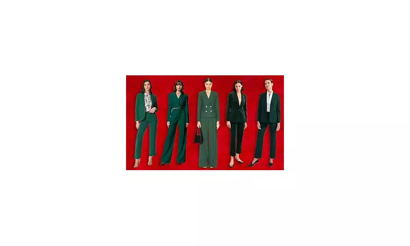 Kate Middleton Stuns in Bold Green Wide-Leg Suit for Royal Engagement