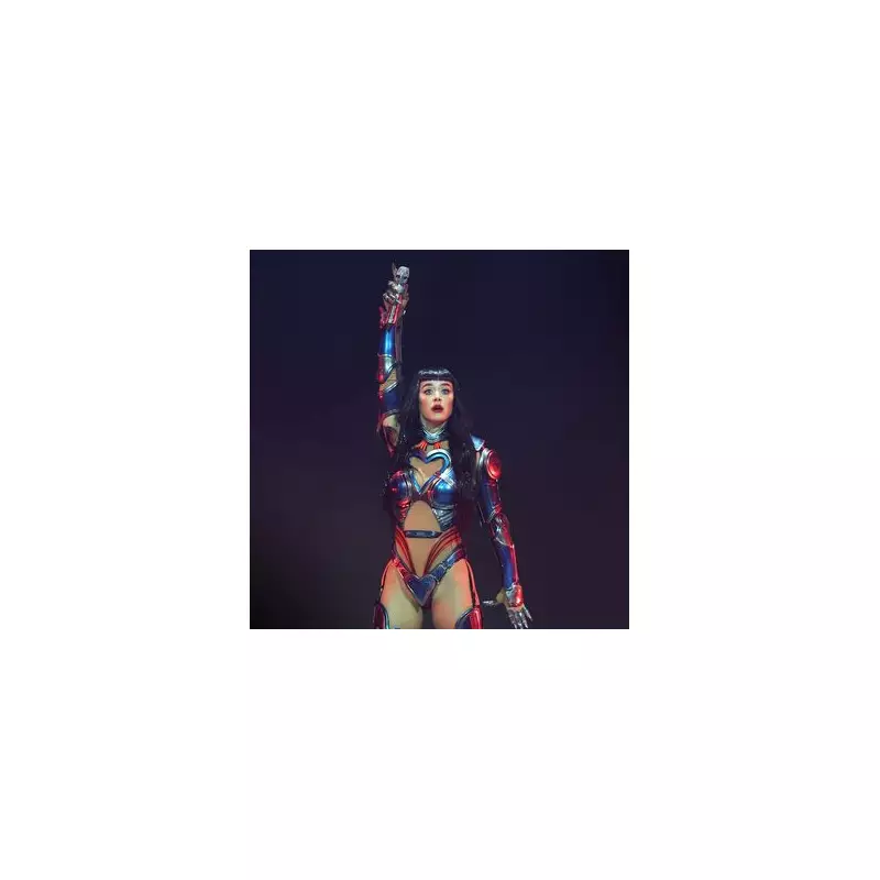 Katy Perry Stops Concert Mid-Song to Help Distressed Fan – Watch the Heartwarming Moment