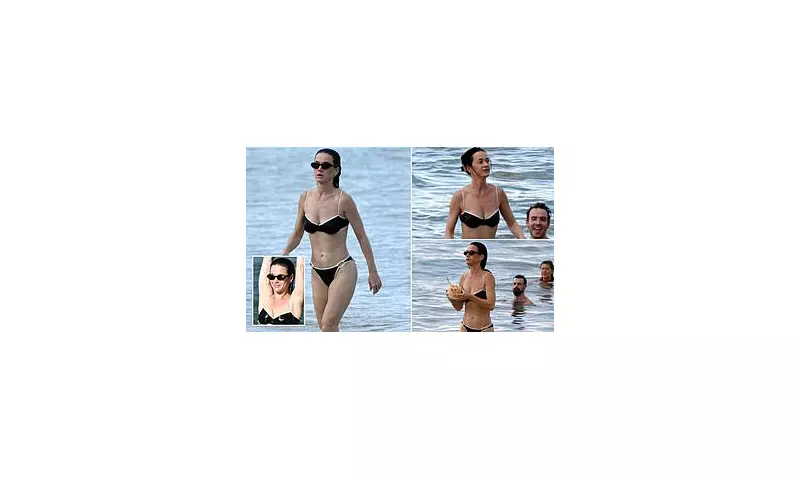 Katy Perry Stuns in Bikini Amid Justin Trudeau Romance Rumours | Exclusive