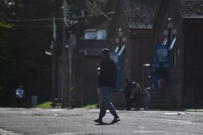 Labour Vows to End 'Wasteful' Asylum Seeker Hotel Use, Slams Tory Mismanagement