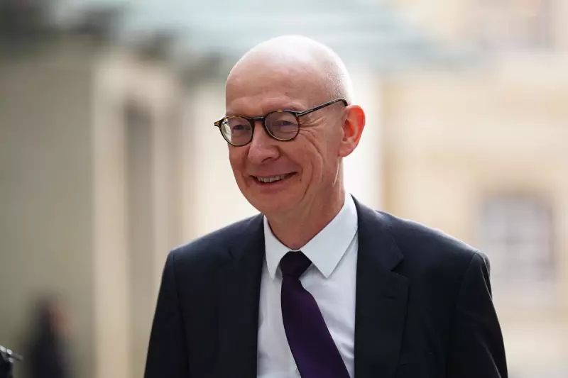 Labour's Digital ID Card Plan: A Radical Solution to UK's Small Boats Crisis?