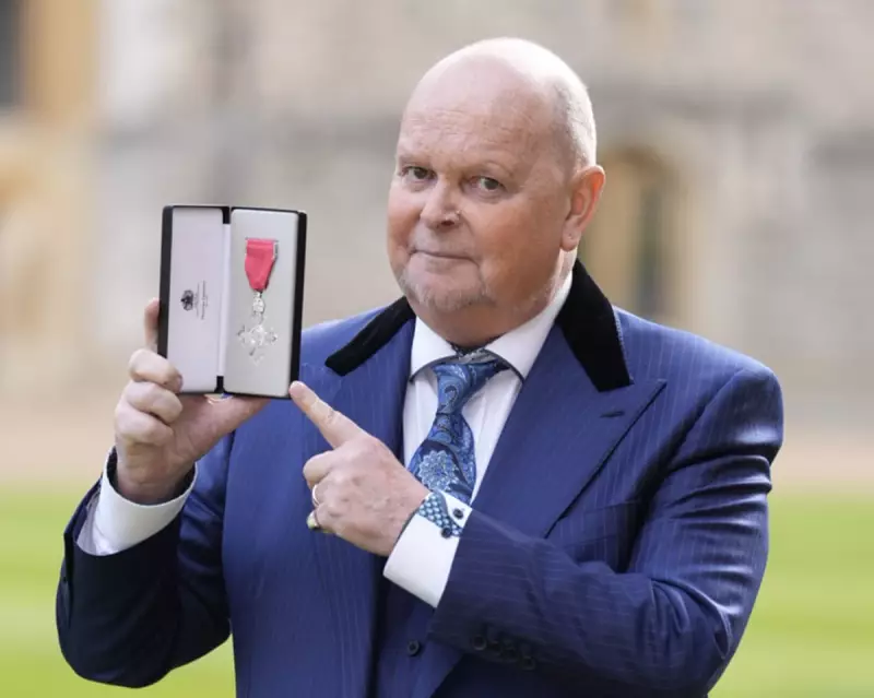 Legendary TalkTV Host James Whale Passes Away at 74 – A Look Back at His Iconic Career