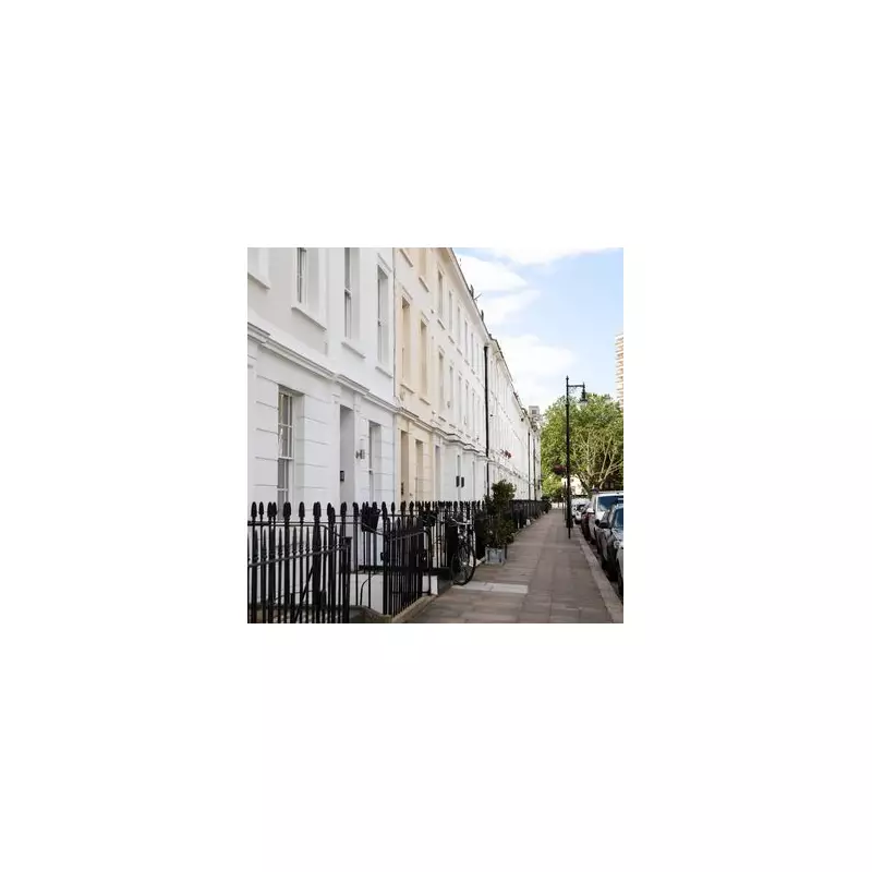 London's Tiny Studio Flat Sells for £52k – But There's a Catch!