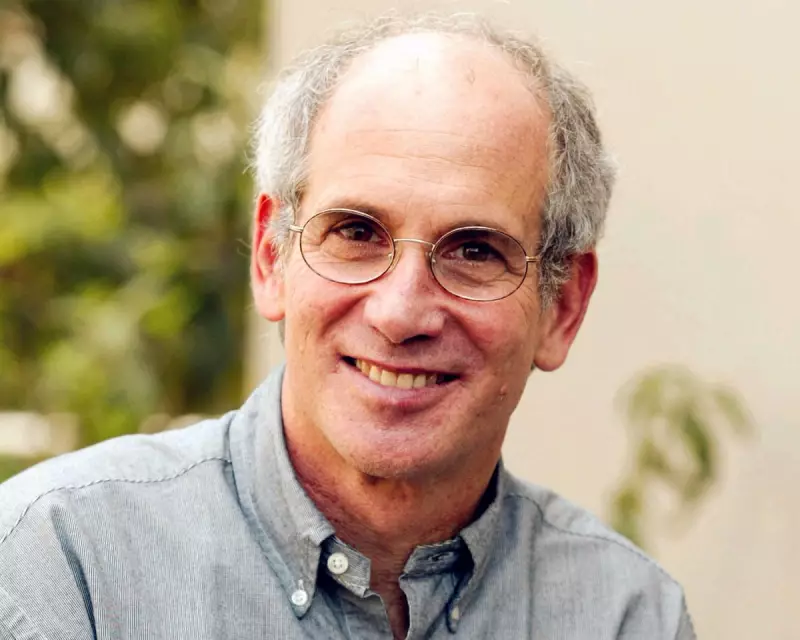 Louis Sachar's 'The Magician of Tiger Castle': A Whimsical Fantasy Adventure in a Timeless Kingdom