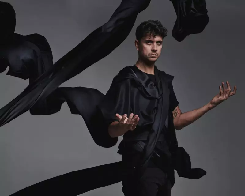 Magician Ben Hart Wows Edinburgh Fringe with Spellbinding Show