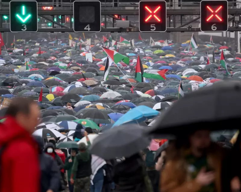 Massive Sydney Harbour Bridge Protest: Australians Demand Action for Starving Children in Gaza
