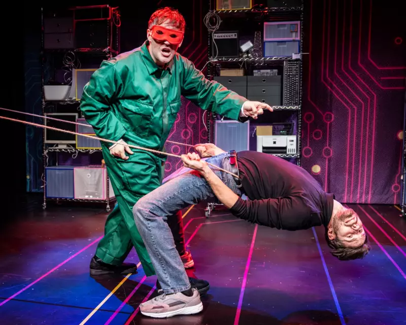 Nerds: The Musical – A Hilarious Take on Tech Titans Steve Jobs and Bill Gates at Edinburgh Fringe