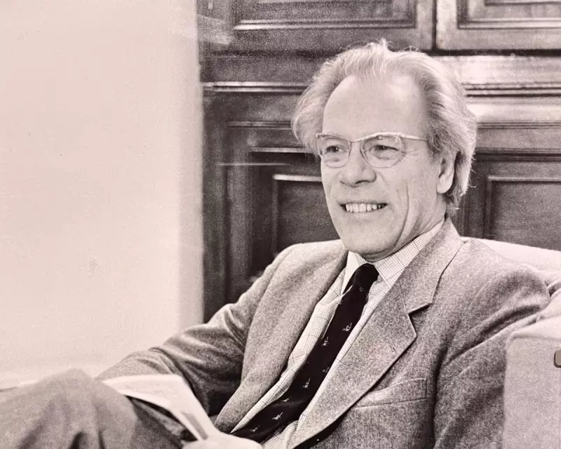 Oliver Russell: A Life Dedicated to Mental Health Advocacy and Social Change