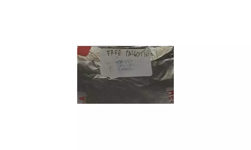 Outrage as Jewish Passengers Served Kosher Meals Labelled 'Free Palestine' on Spanish Flight