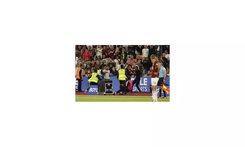 Pitch Invasion Chaos: Angry West Ham Fans Clash With Chelsea Stewards in Shocking London Stadium Scenes