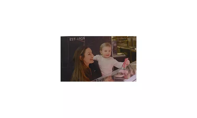 Sam Faiers Mum-Shaming Drama: Son's Restaurant Tantrum Sparks Parenting Debate