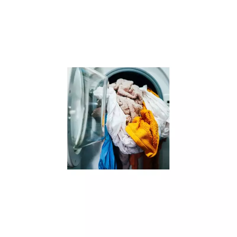 Sharing Towels Could Spread Deadly Bacteria – Experts Issue Urgent Warning