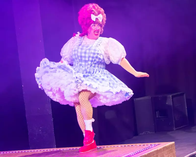 She’s Behind You! Review: A Dazzling Pantomime Reimagined at Edinburgh’s Traverse Theatre