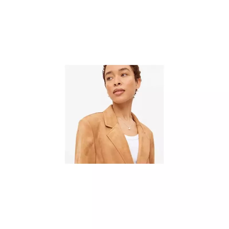 Shoppers Go Wild For Sainsbury's 'Unbelievable' £9 Faux Flowers That Look Just Like M&S