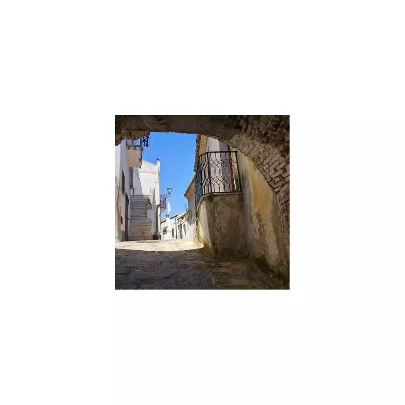 Step Back in Time: Discover Italy's Most Beautiful Town Frozen in the 16th Century