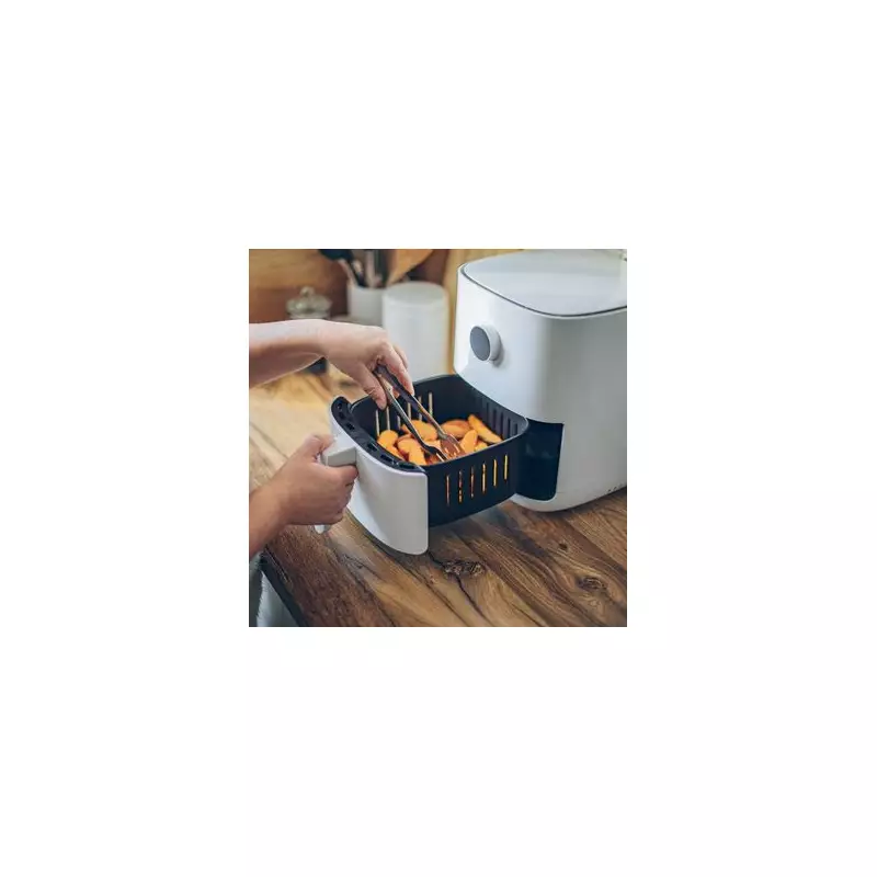 Stop Scrubbing! The Genius Air Fryer Cleaning Hack That Actually Works