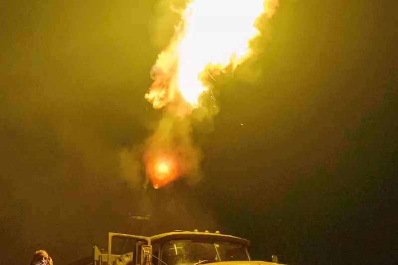 Stunning Vertical Photos: A Fresh Perspective from Award-Winning Photojournalists