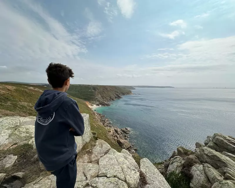 Surf Trip Turned Sour: My Unforgettable Encounter with a Weever Fish on a British Beach