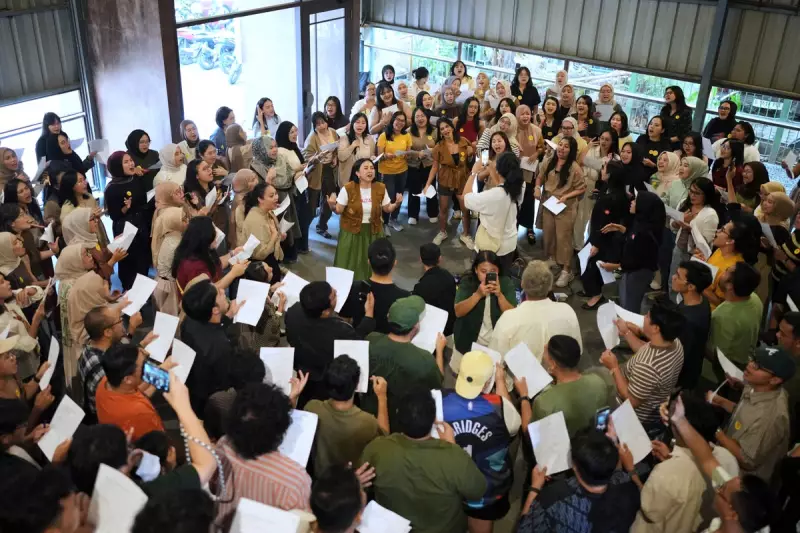 Taylor Swift and Phil Collins Spark English-Learning Frenzy in Jakarta