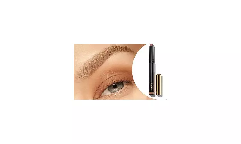 The 5-Minute Makeup Miracle: VIEVE's Cult Eyeshadow Sticks Saves Busy Mornings