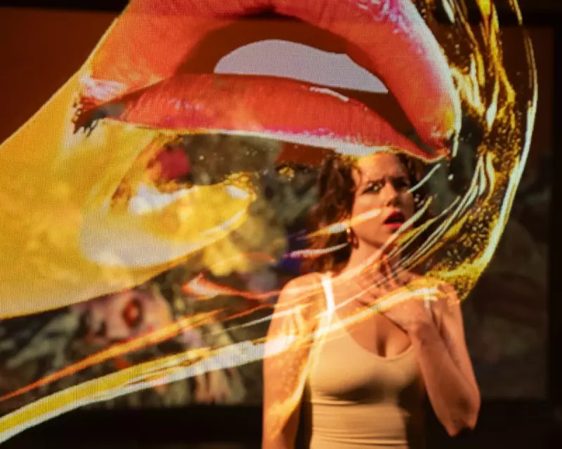 The Ode Islands Review: A Captivating Theatrical Journey at Edinburgh's Pleasance