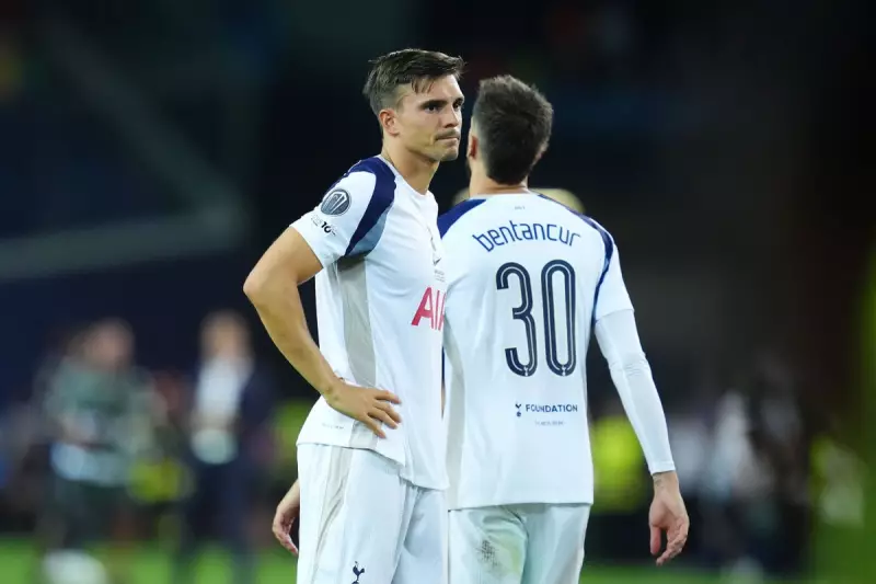 Thomas Frank Eyes Fulham's Micky van de Ven as Brentford's Defensive Solution