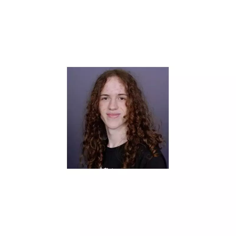 Tragedy Strikes: Teen Dies After Sudden Collapse While Shopping with Friends