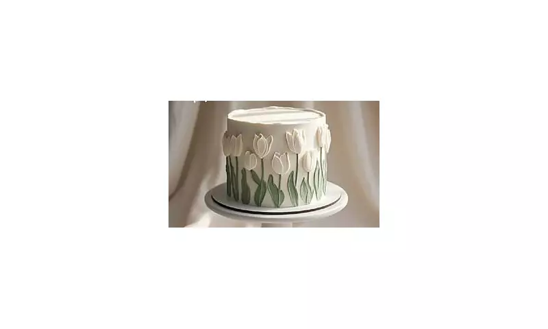 Woman's £80 Birthday Cake Disaster: 'It Looked Nothing Like What I Ordered!'