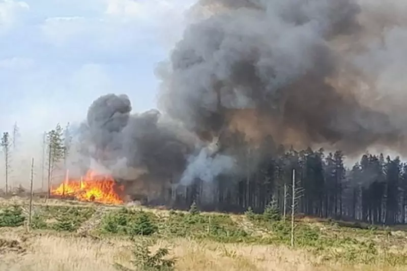 Yorkshire Moorland Blaze: Controlled Explosions Deployed as Firefighters Battle Major Wildfire